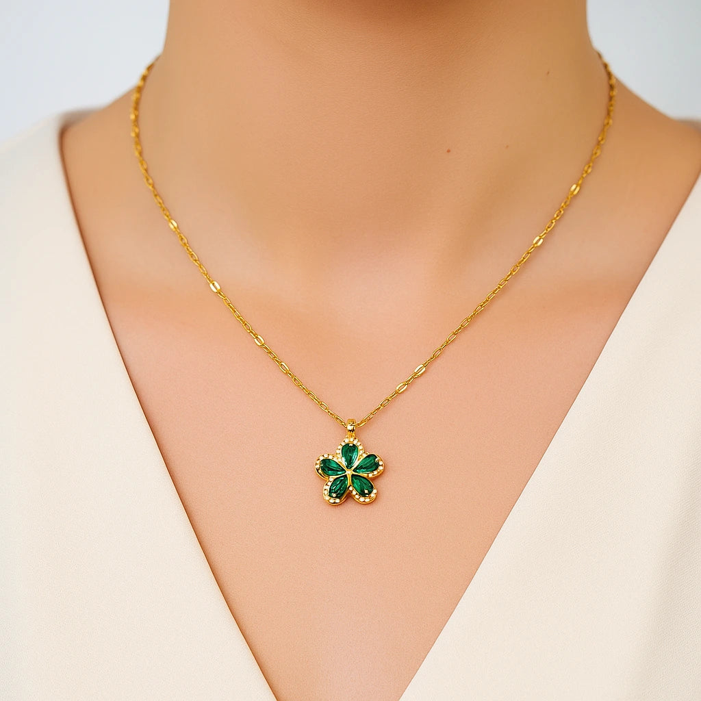 Elegant Gold Neckpiece