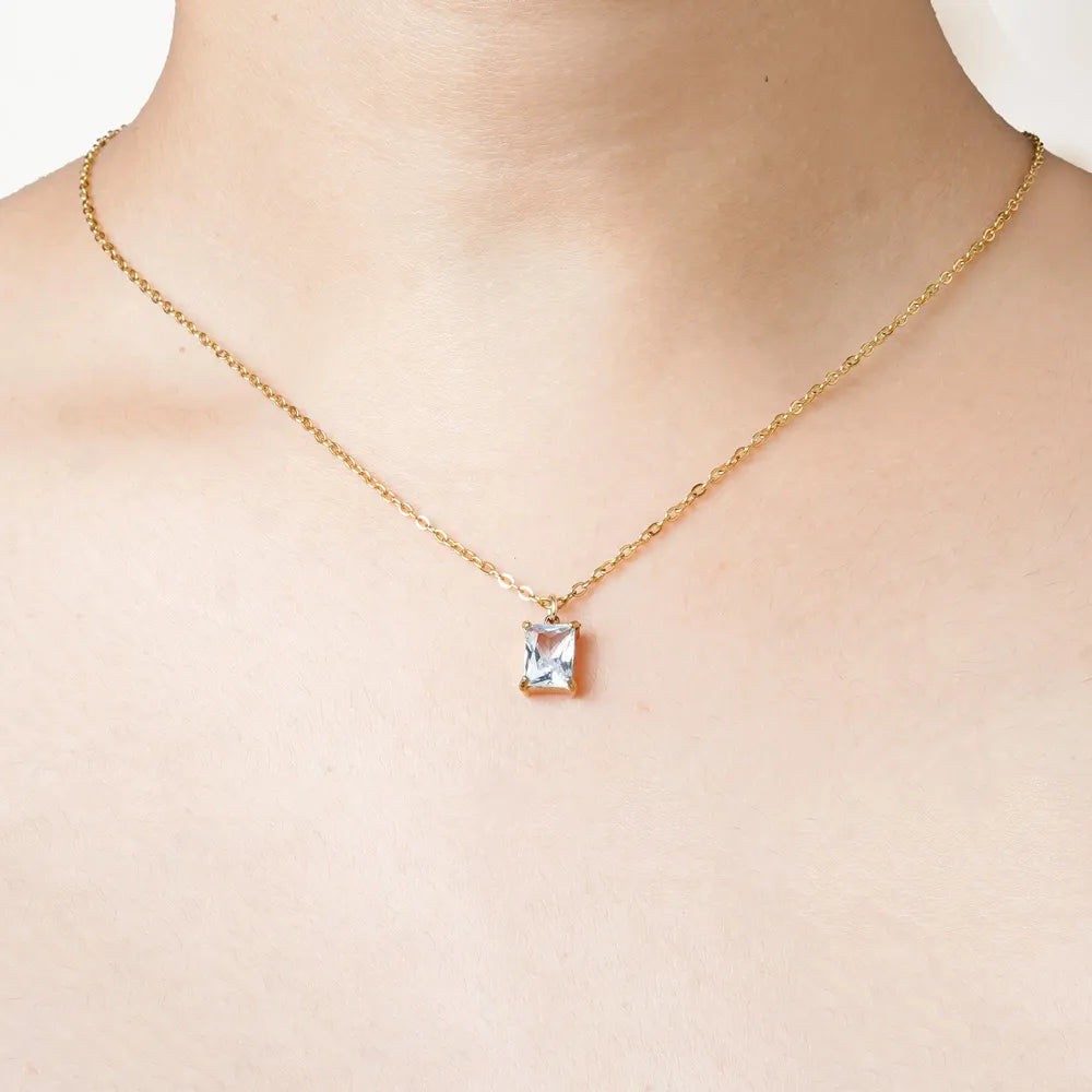 Ice square Neckpiece