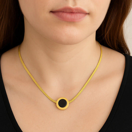 Round Neckpiece